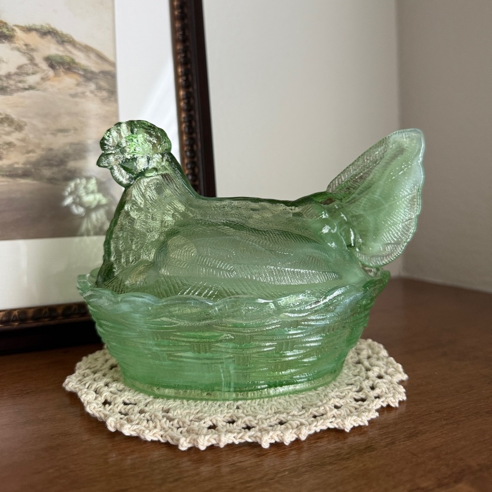 Pastel Green Slag Hen on Nest!